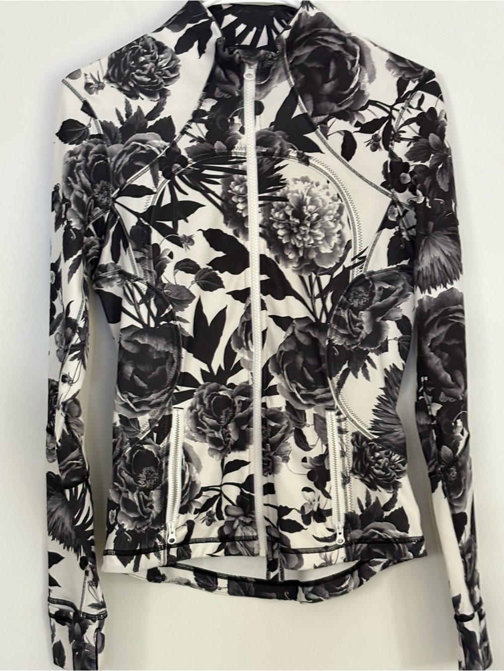 Lululemon Women's Black & White Floral Zip-Front Jacket
